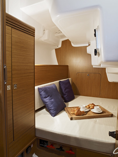 Segelyacht Charteryacht Sun Odyssey 30i 17